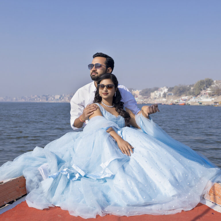 Pre Wedding with Boat at Varanasi by Wedding Reels