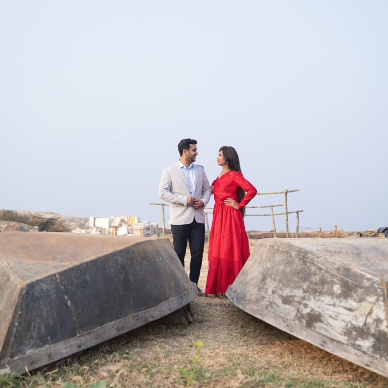 Pre wedding near river side in India by Wedding Reels